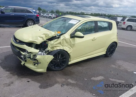 2017 Chevrolet Sonic Premier Auto z USA, uszkodzony, nr VIN 1G1JF6SB9H4110613